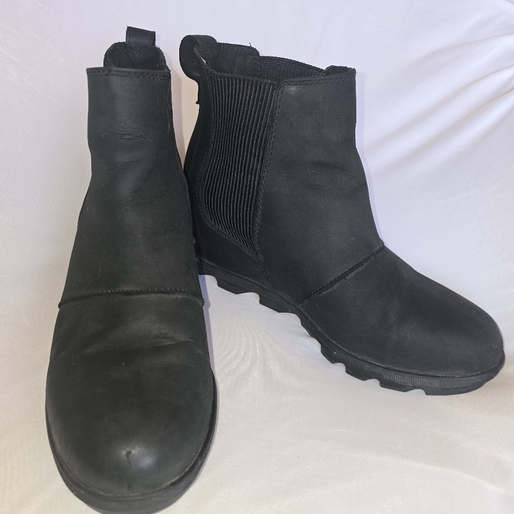 (SOLD) SOREL Joan Wedge Boot W8.5